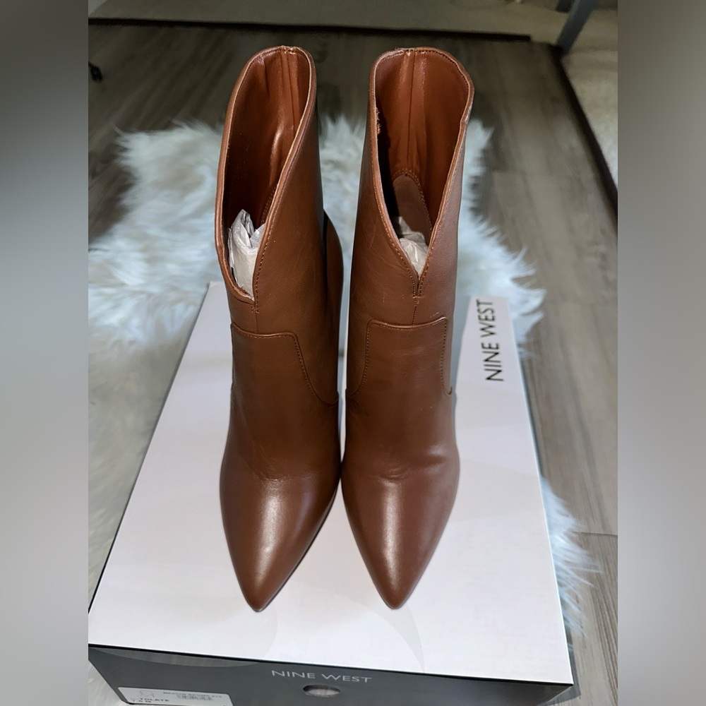 Nine West Tan / Light Brown / Tolate Boots /Booties